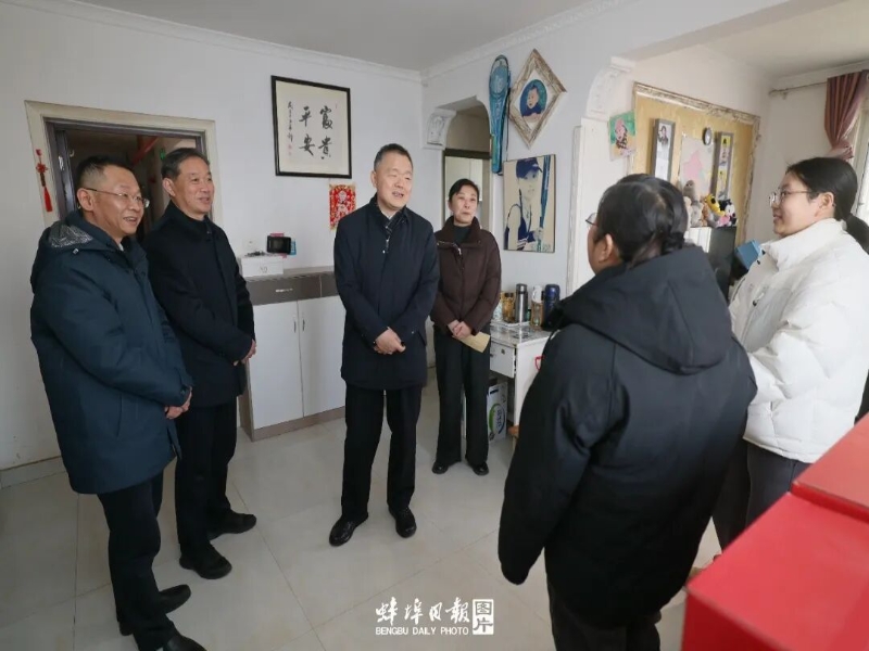 马军在龙子湖区开展走访慰问活动